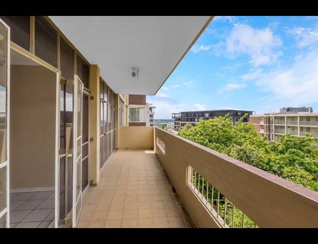 3 BEDROOM APARTMENT FOR SALE IN SANDHURST